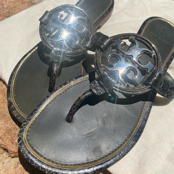 Authentic Green/gold  alligator print TORY BURCH miller sandal thongs - Picture 4 of 10